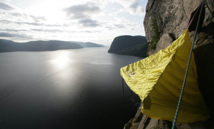 ベッドを探していたら。。。